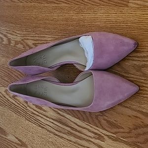 I'm selling these because they are too small for me.